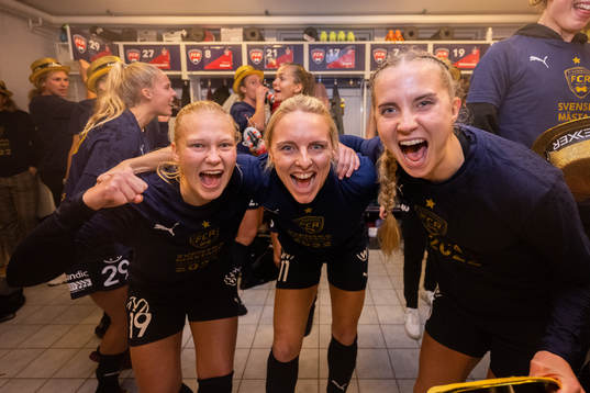 FC Rosengårds Sofie Bruun Bredgaard, Mimmi Larsson och Ria