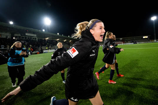 FC Rosengårds Olivia Schough jublar