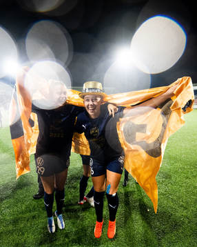 FC Rosengårds Olivia Holdt och Athinna Persson Lundgren