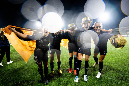 FC Rosengårds Mia Persson, Loreta Kullashi, Athinna