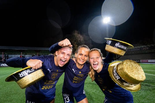FC Rosengårds Olivia Holdt, Frederikke Thögersen och