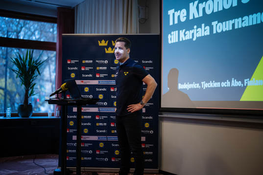 Sveriges förbundskapten Sam Hallam