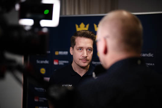 Sveriges förbundskapten Sam Hallam