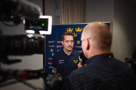 Sveriges förbundskapten Sam Hallam