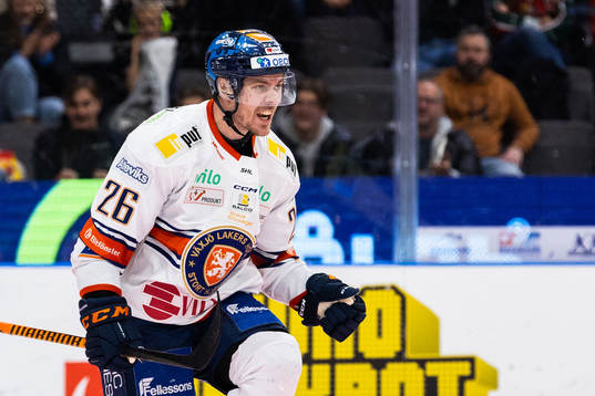 Växjös Joel Kellman jublar