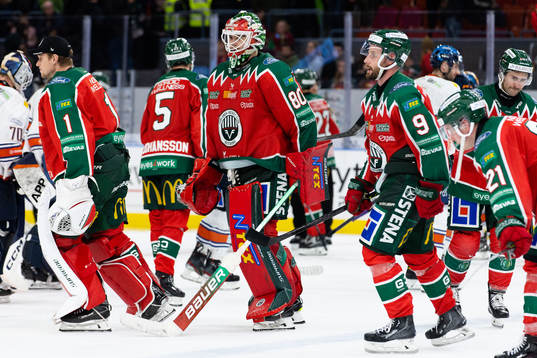 Frölundas målvakt Frederik Dichow och Jan Mursak deppar