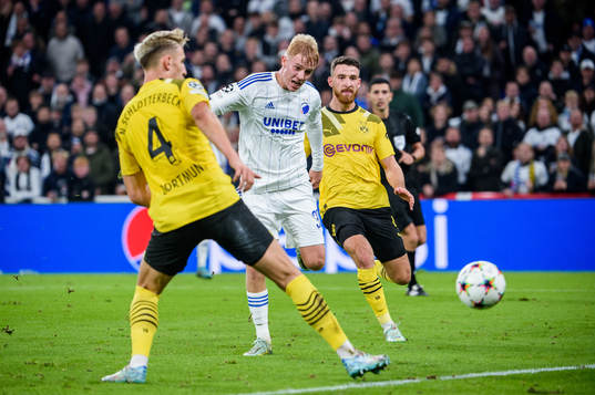 Hakon Arnar Haraldsson of FC Copenhagen scores 1-1