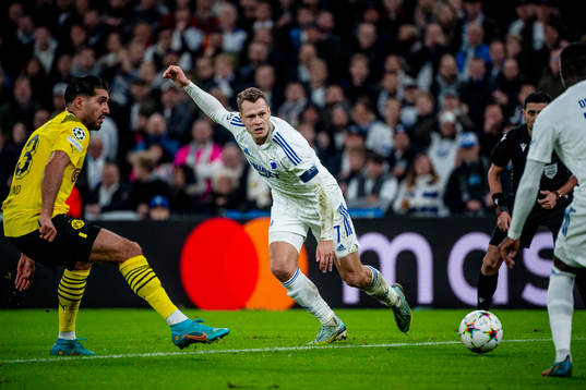 Viktor Claesson of FC Copenhagen and Emre Can of Dortmund