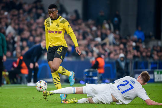 Youssoufa Moukoko of Dortmund and Valdemar Lund of FC