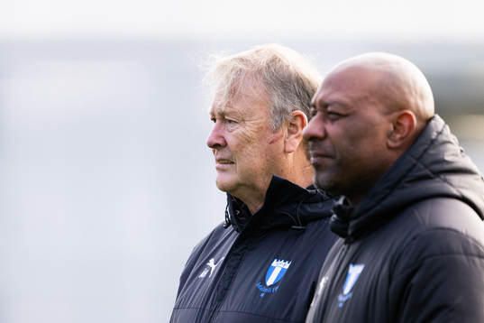 Head coach Åge Hareide and assistant coach Jeffrey Aubynn