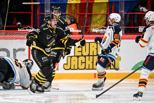 AIKs Richard Gynge jublar