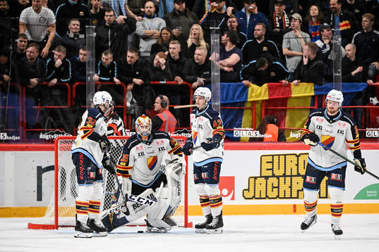 Djurgårdens Marcus Kruger, målvakt Carl Lindbom, Ludvig