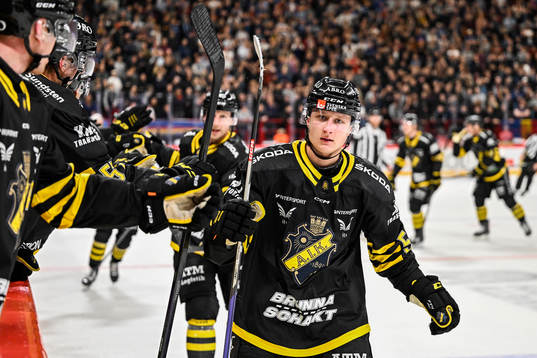 AIKs Oskar Magnusson jublar