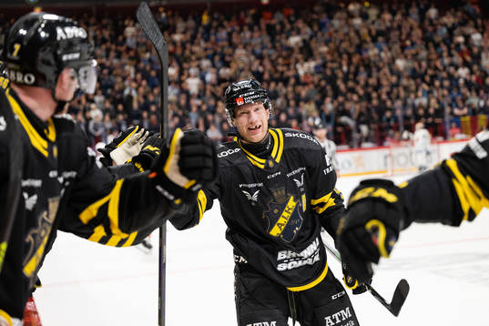 AIKs Richard Gynge jublar