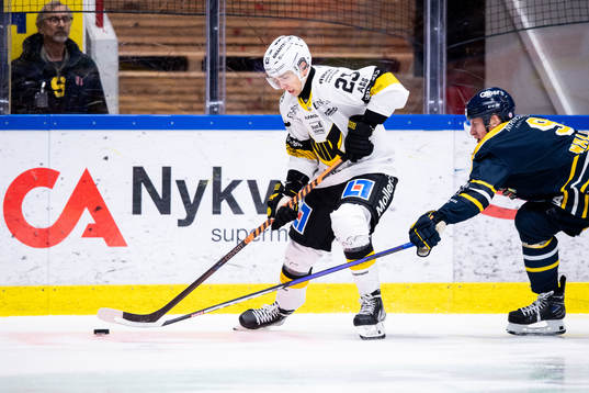 Västerås Sakari Salminen och Södertäljes Leon Wallner