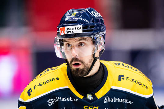 Södertäljes Linus Videll reagerar