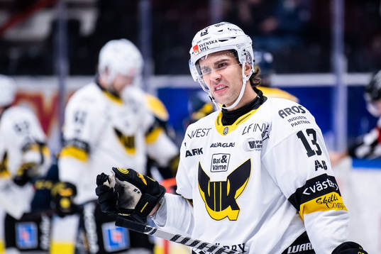 Västerås Trevor Cheek reagerar
