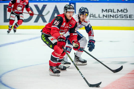 Malmö Redhawks Carl Persson mot Linköpings Benjamin