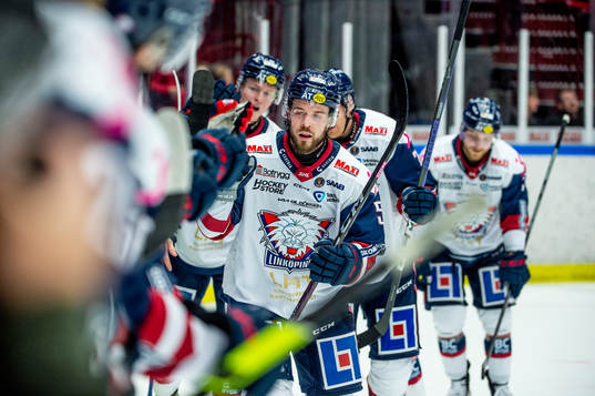 Linköpings Oscar Fantenberg jublar