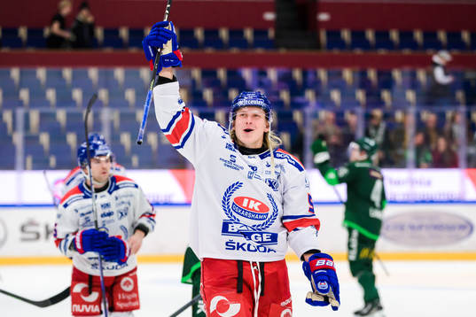 Oskarshamns Anthon Eriksson jublar