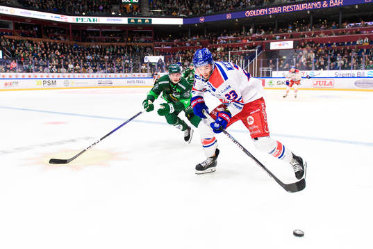Färjestads Oscar Lawner och Oskarshamns Blaine Byron