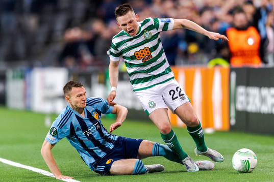 Piotr Johansson of Djurgården and Andrew Lyons of Shamrock