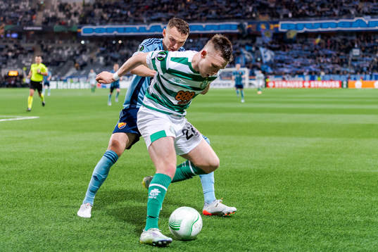 Piotr Johansson of Djurgården and Andrew Lyons of Shamrock