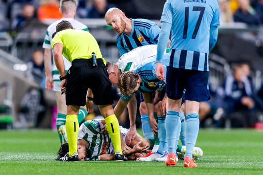 Richie Towell of Shamrock Rovers in pain
