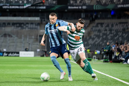 Piotr Johansson of Djurgården and Andrew Lyons of Shamrock
