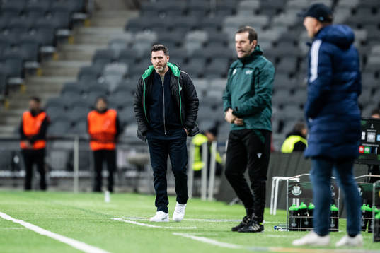 Head coach Stephen Bradley of Shamrock Rovers