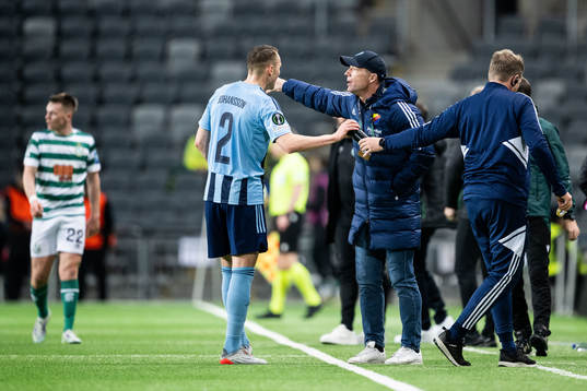 Piotr Johansson of Djurgården and Head coach Kim Bergstrand