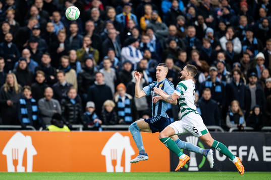 Haris Radetinac of Djurgården and Lee Grace of Shamrock
