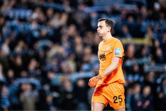 Goalkeeper Leon Pohls of Shamrock Rovers looks dejected