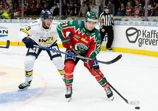 HV71s Rasmus Bengtsson och Frölundas Jere Innala