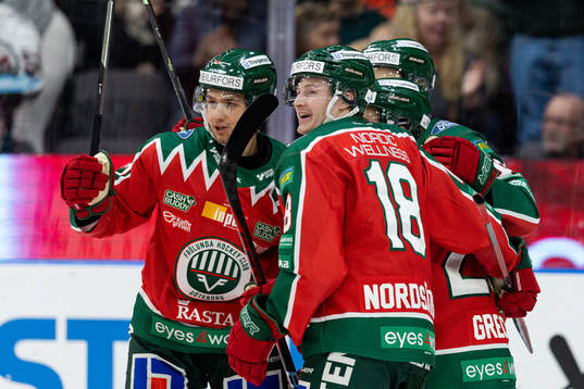 Frölundas Linus Nässen och Lucas Nordsäter jublar