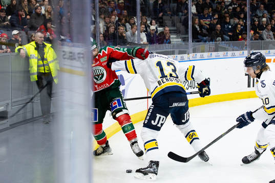 Frölundas Ryan Lasch och HV71s Rasmus Bengtsson