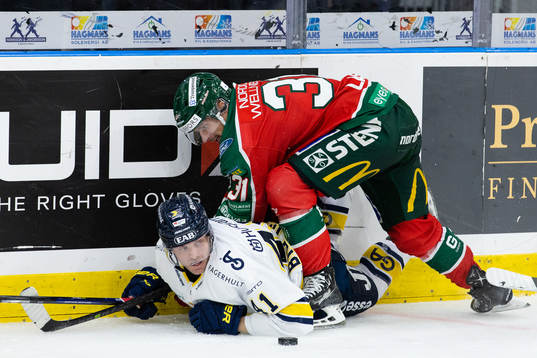 HV71s Chad Billins och Frölundas Nicklas Lasu