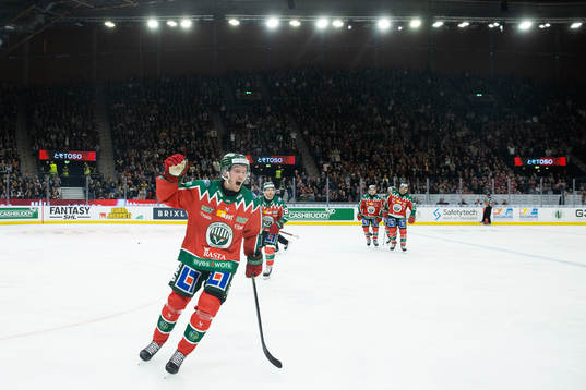 Frölundas Filip Johansson jublar