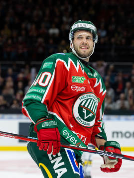Frölundas Petteri Lindbohm reagerar