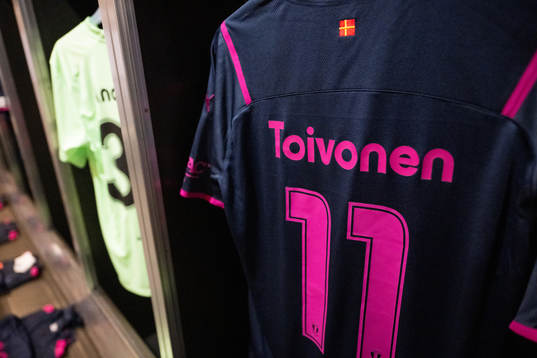 The kit of Ola Toivonen of Malmö FF in the dressing room