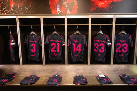 The kits of Jonas Knudsen, Dennis Hadžikadunic, Felix