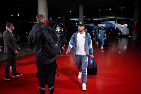 Sergio Pena arrives to the stadium