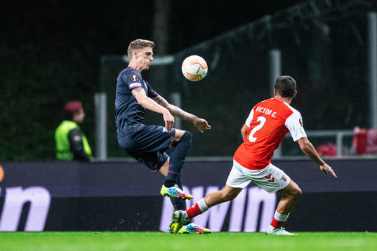 Søren Rieks of Malmö FF and Victor Gomez of Braga