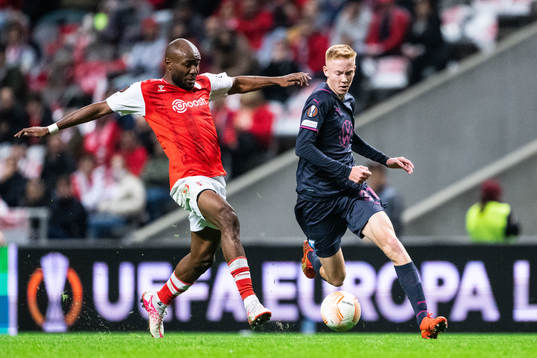 Al Musrati of Braga and Hugo Larsson of Malmö FF