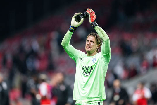 Goalkeeper Johan Dahlin of Malmö FF