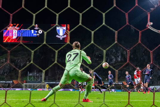 Goalkeeper Johan Dahlin of Malmö FF