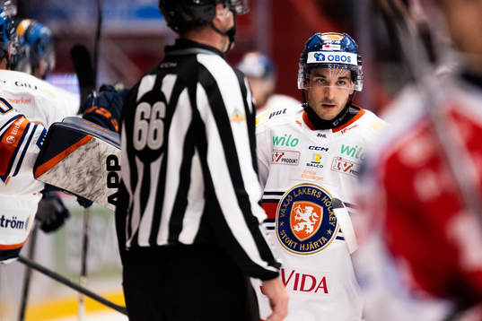 Växjös Jayden Halbgewachs jublar