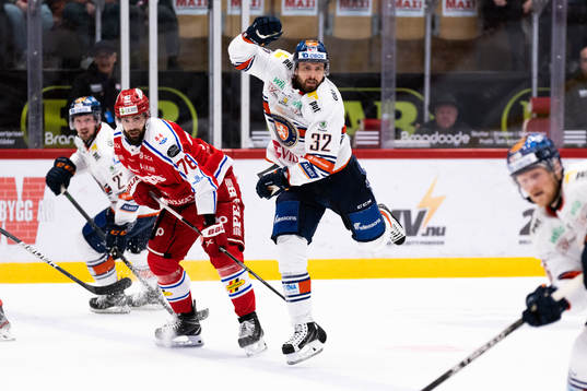 Timrås Robin Hanzl och Växjös Lukas Bengtsson