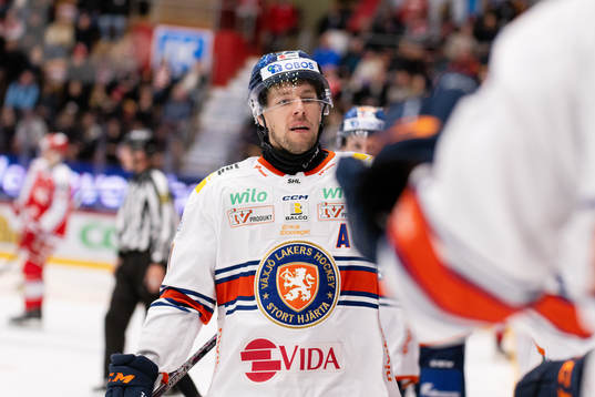 Växjös Robert Rosén jublar