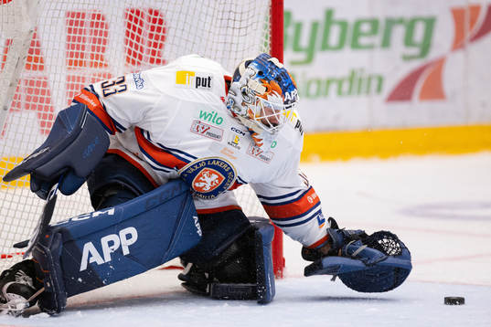 Växjös målvakt Emil Larmi